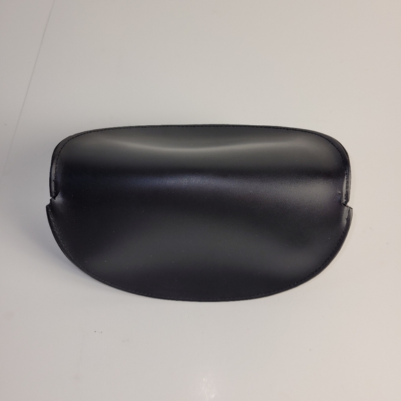 BEBE semi hard flip top sunglasses case - Picture 3 of 6